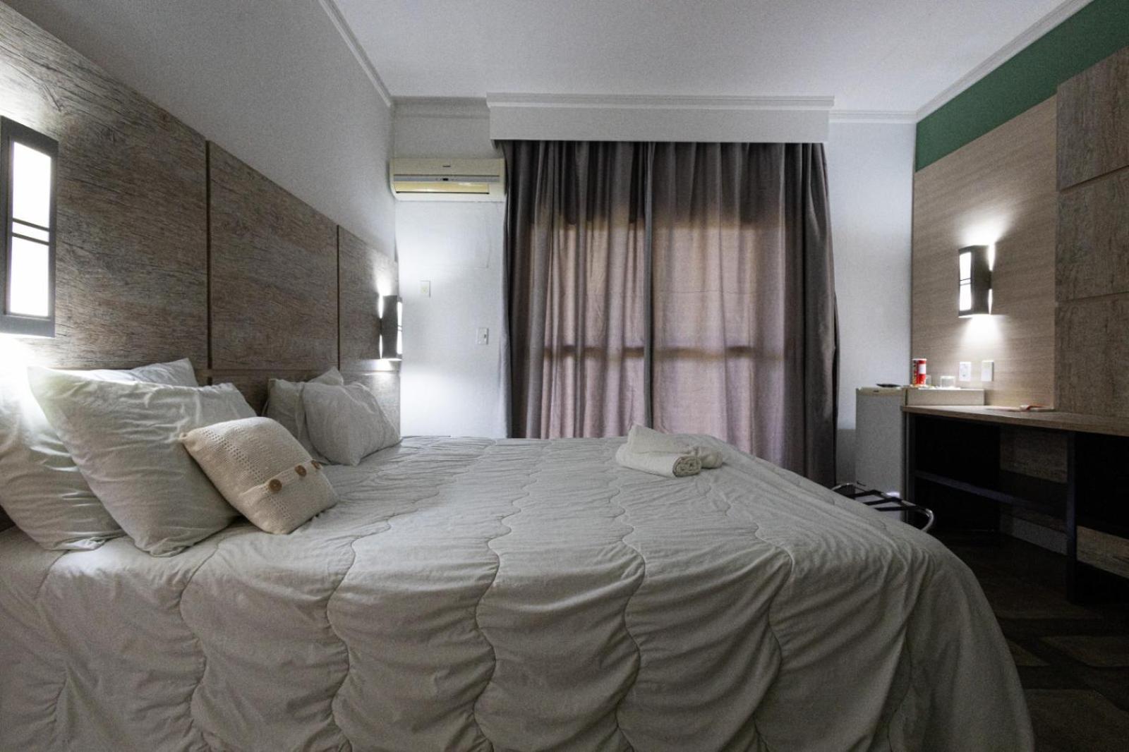 Araguaia Hotel Барра-ду-Гарсас Экстерьер фото