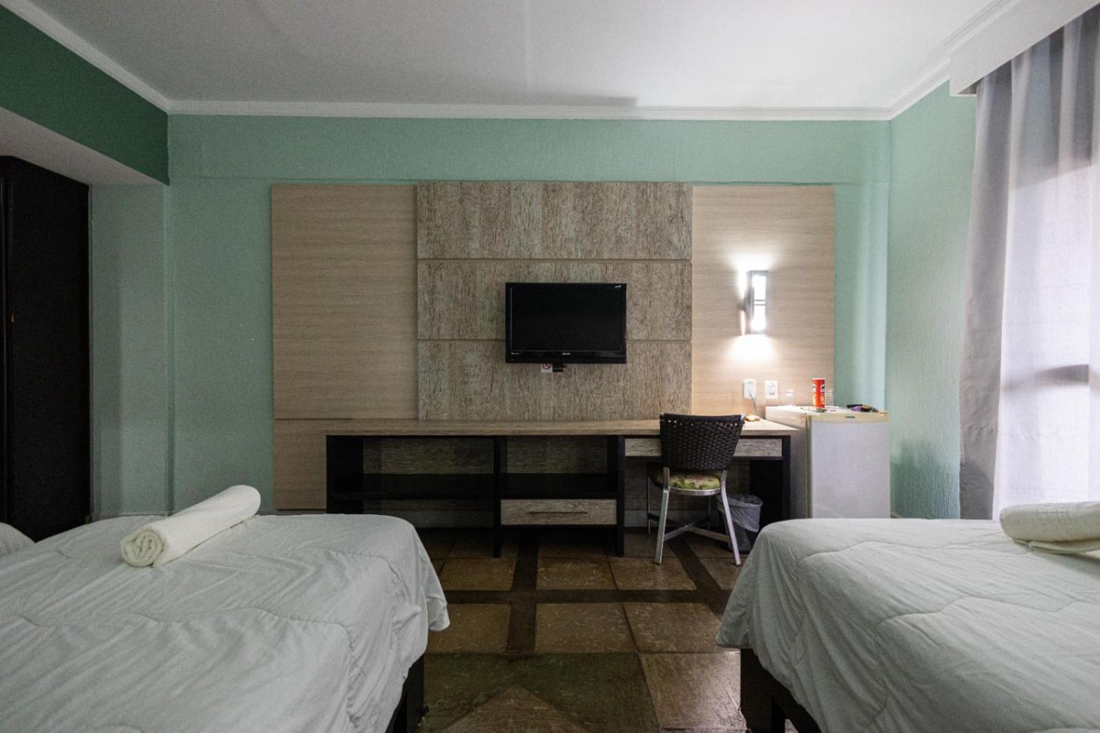 Araguaia Hotel Барра-ду-Гарсас Экстерьер фото