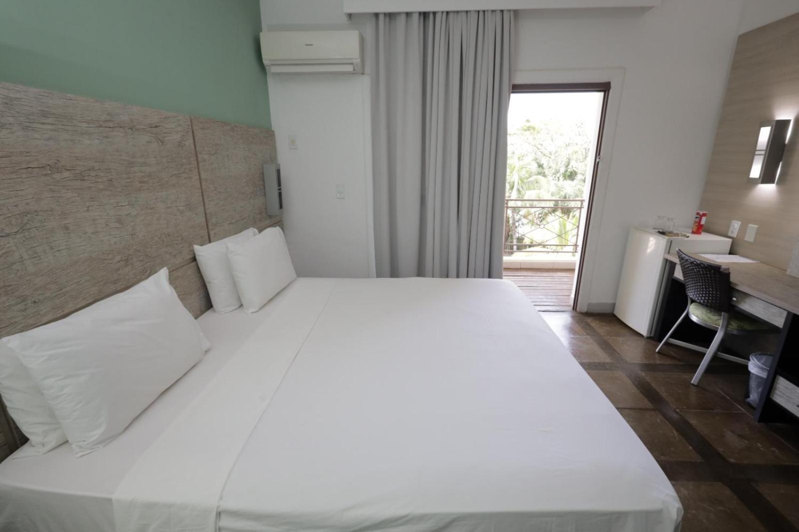 Araguaia Hotel Барра-ду-Гарсас Экстерьер фото