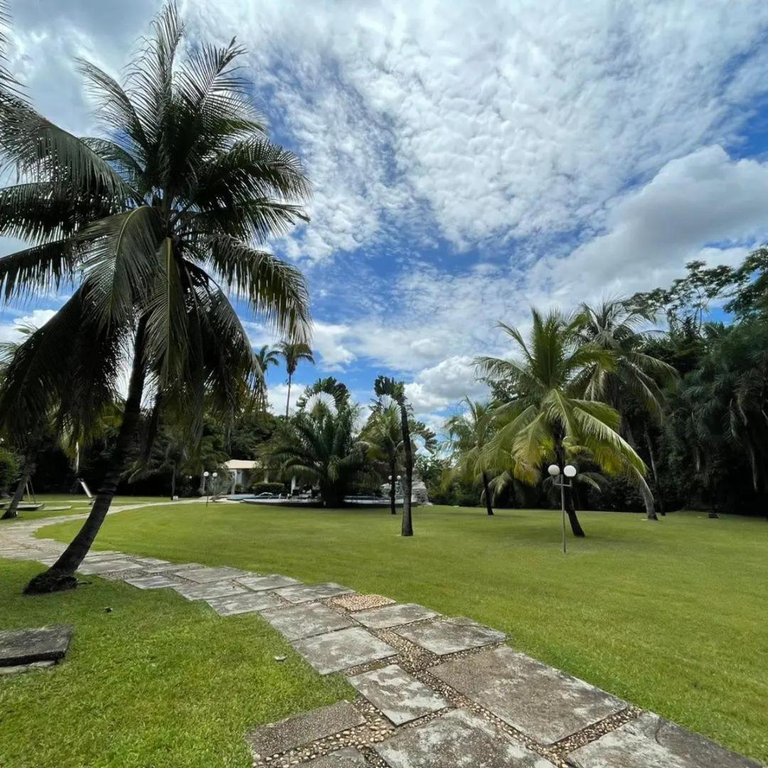 Araguaia Hotel Барра-ду-Гарсас Экстерьер фото