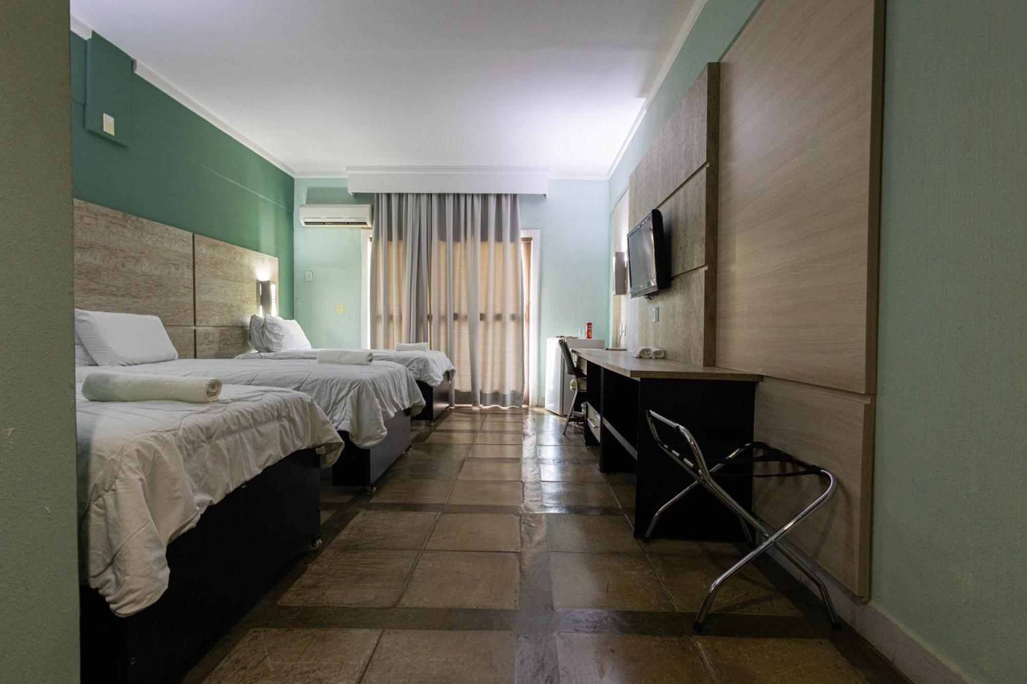 Araguaia Hotel Барра-ду-Гарсас Экстерьер фото